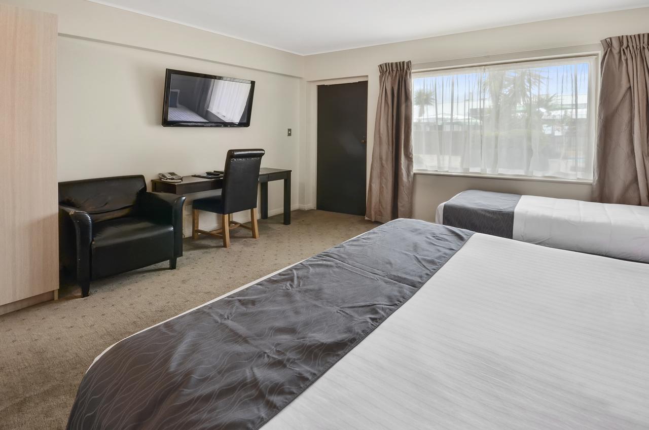 Poenamo Hotel Оукланд Екстериор снимка