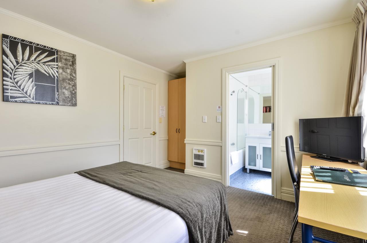 Poenamo Hotel Оукланд Екстериор снимка